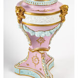 Vase en porcelaine, fin du XIXème siècle