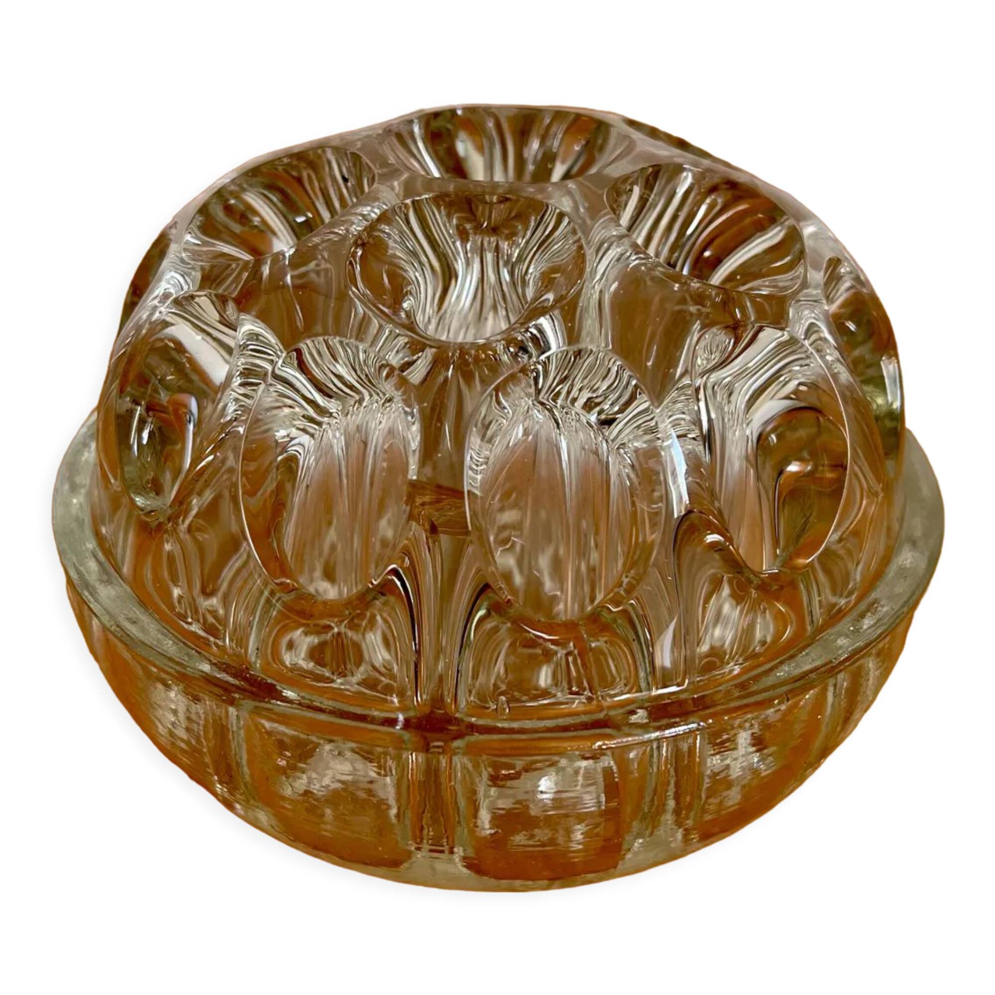 Vintage glass flower picnic