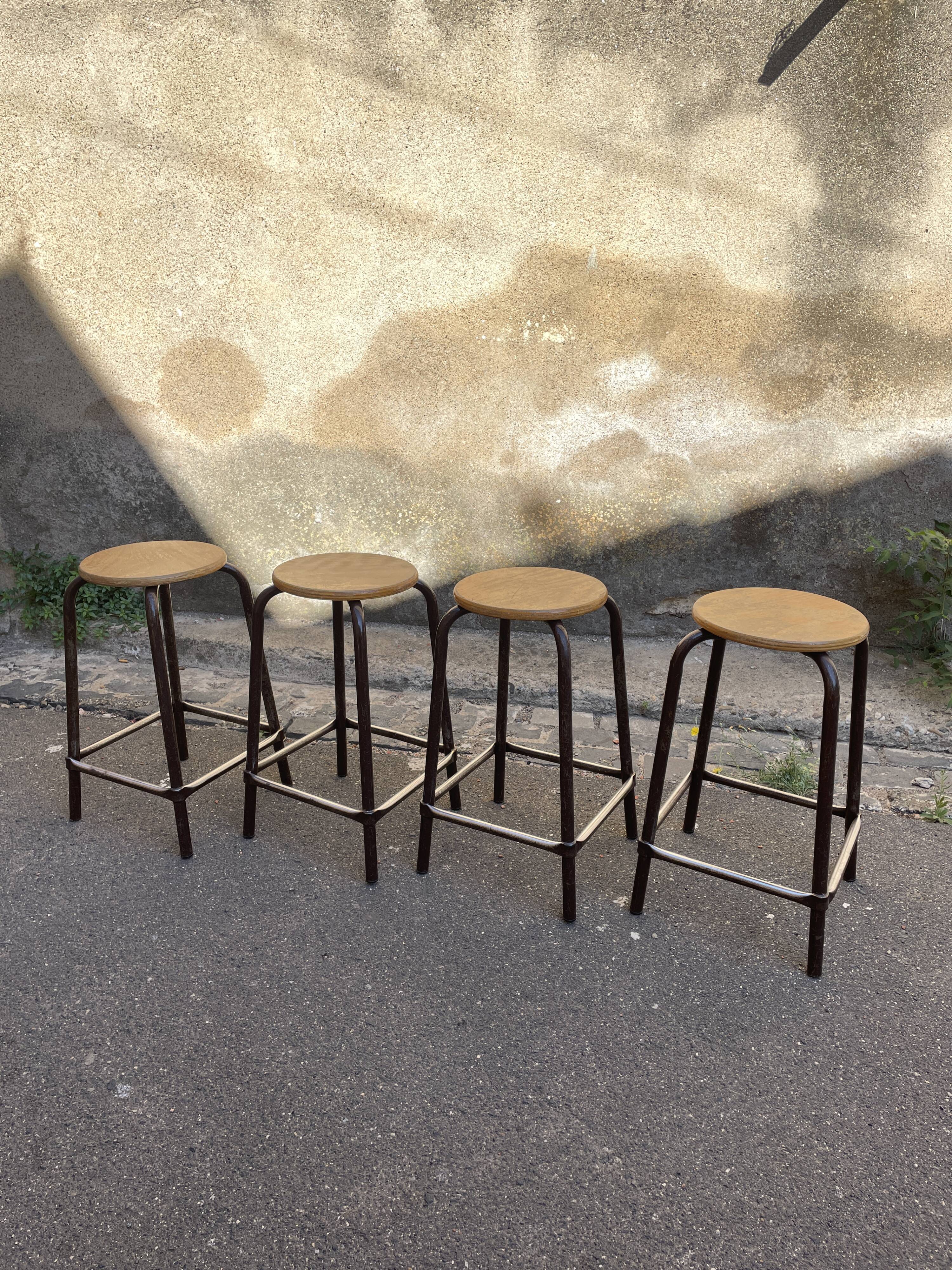 Set of 4 industrial stools