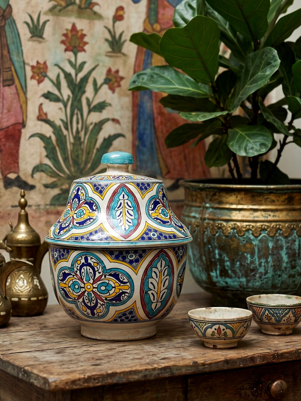Large ancient jobana from Fes in polychrome faience, Morocco 20th century.