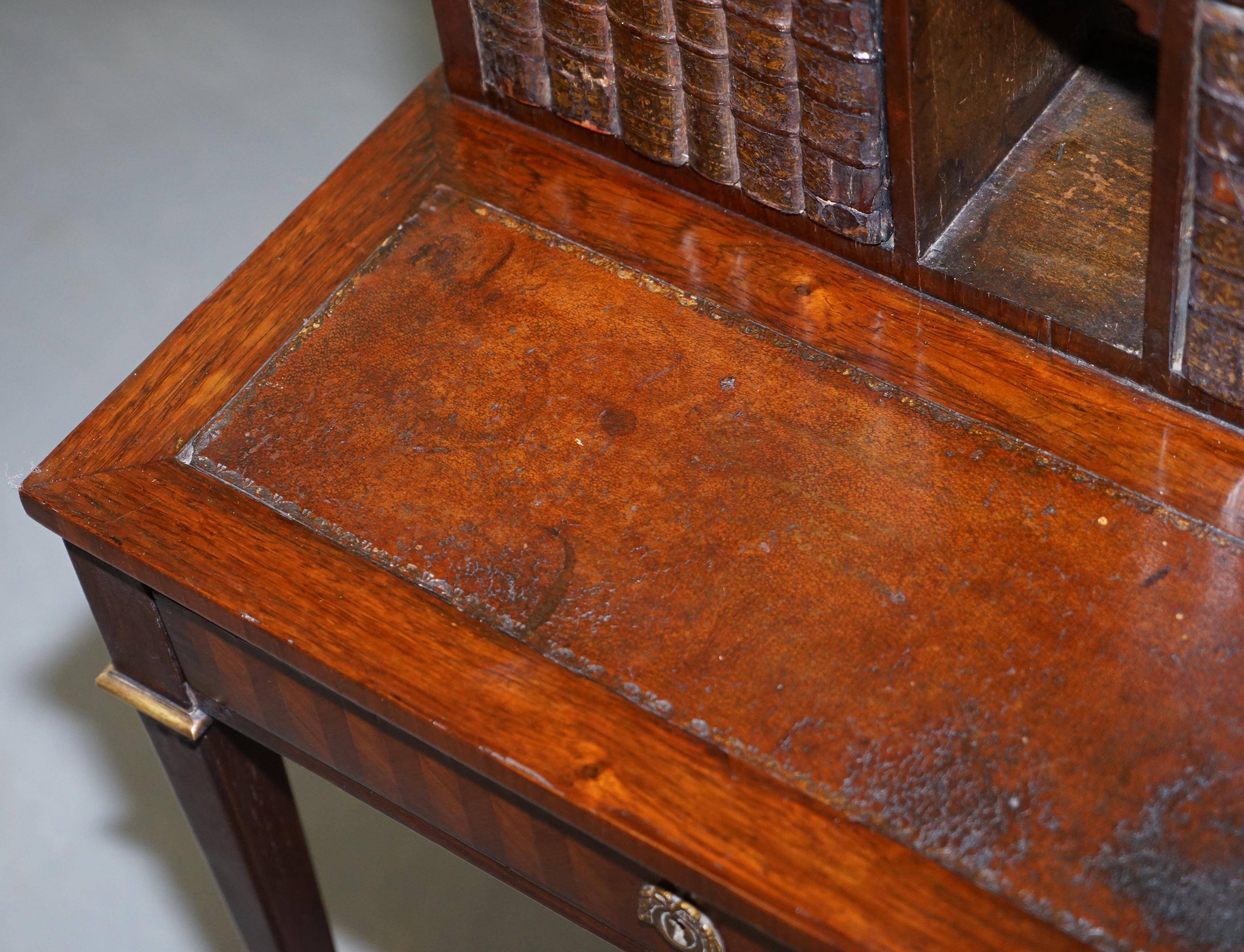 Antique Bureau Bonheur Du Jour circa 1870 in hardwood and marble.