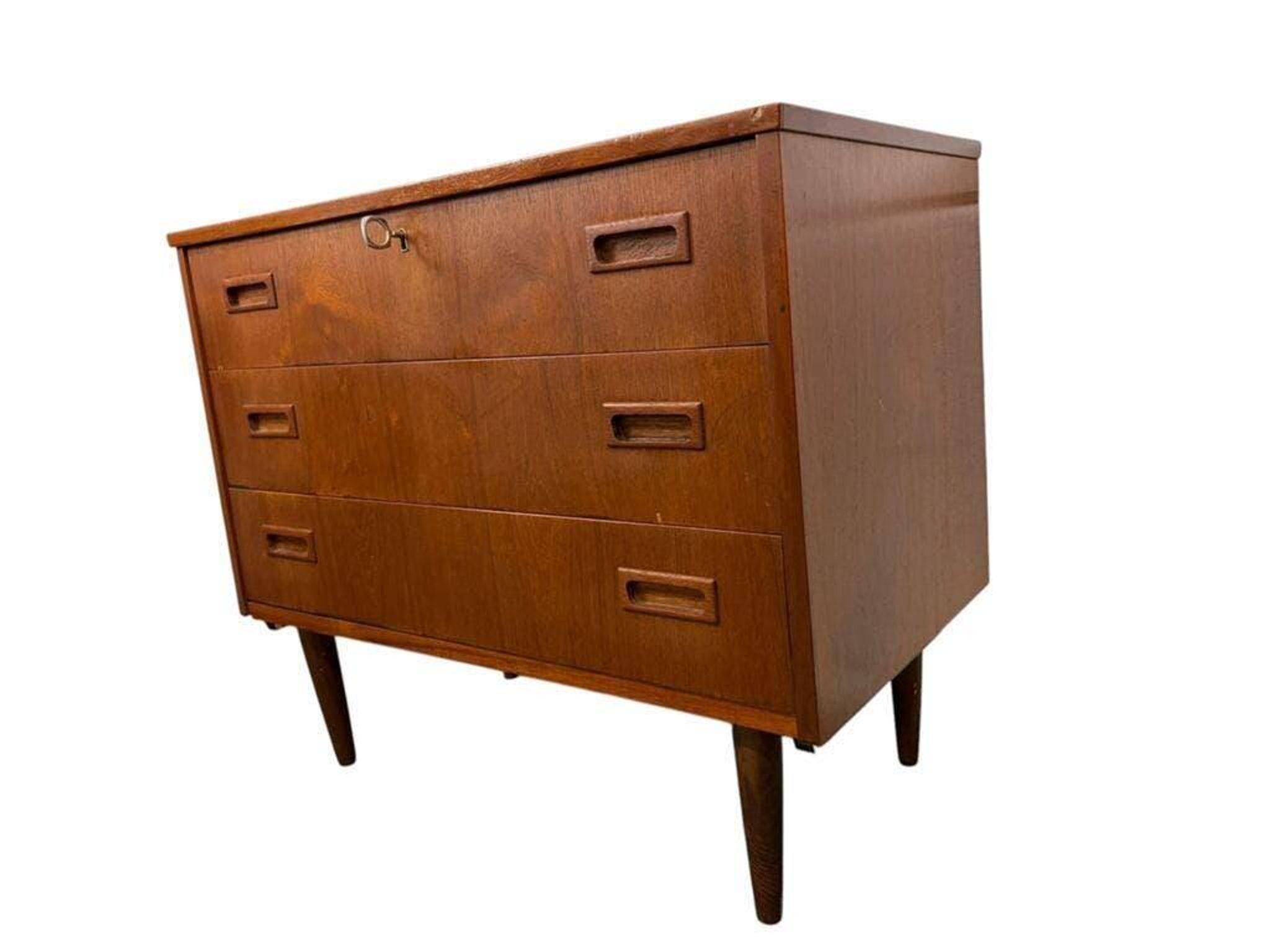 Vintage teak chest of drawers / mid-century wardrobe