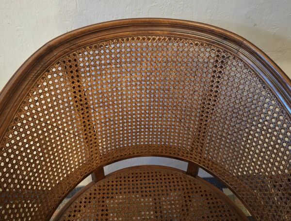Fauteuil en rotin et en bois dur en forme de demi-lune, début du 20e siècle