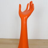 Hand baguier in orange resin