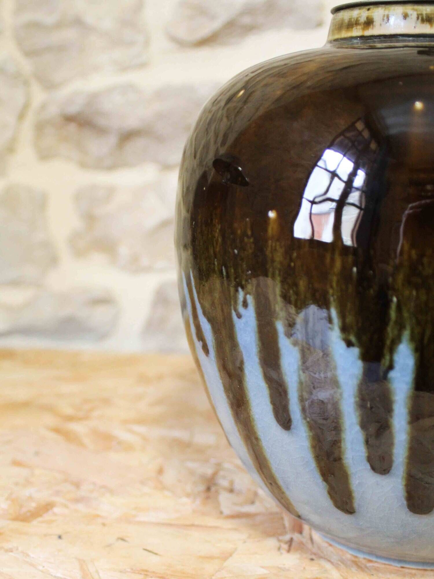 Ceramic lamp base
