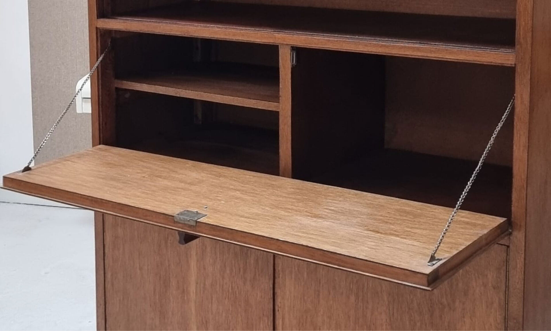 Mid-century highboard