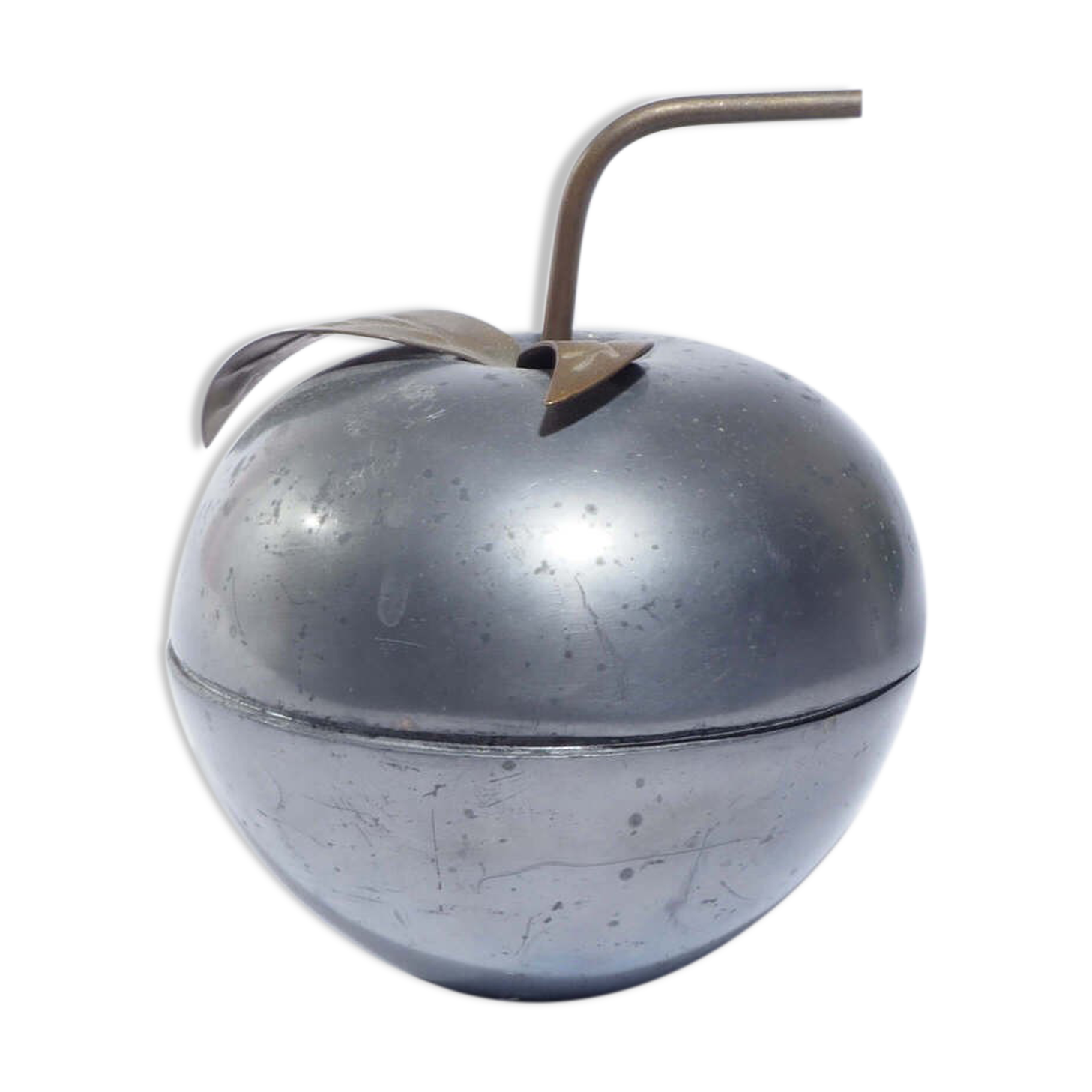 Apple-shaped metal candy