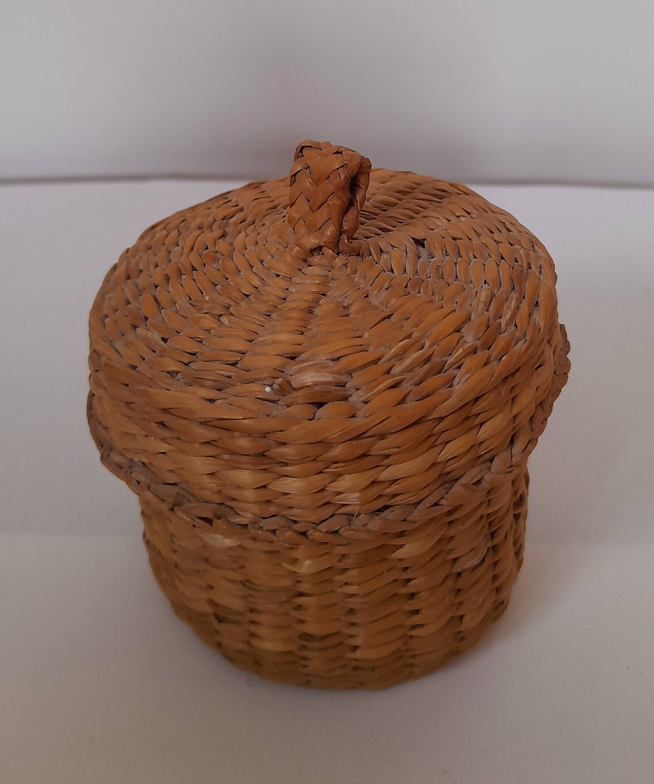 Set of 3 vintage wicker boxes