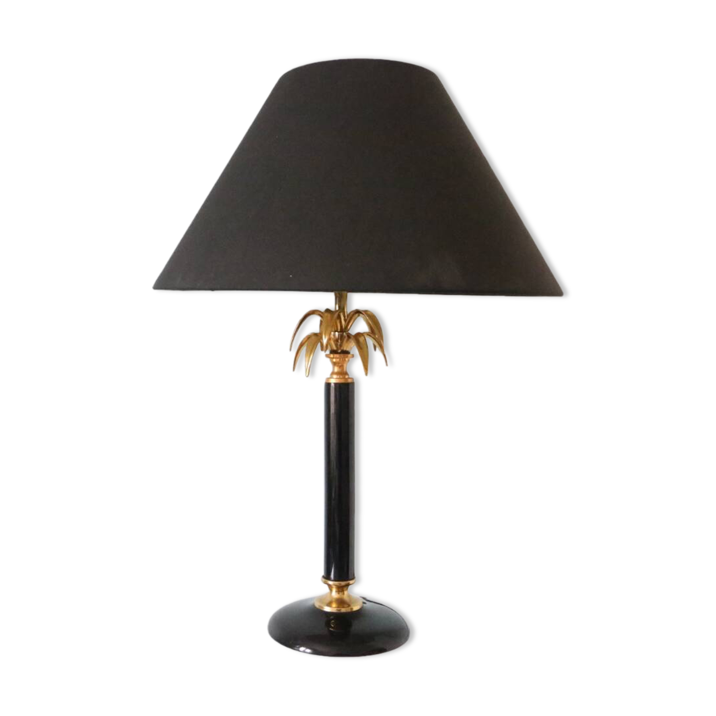 Pineapple lamp, Le Dauphin house, Koufra model