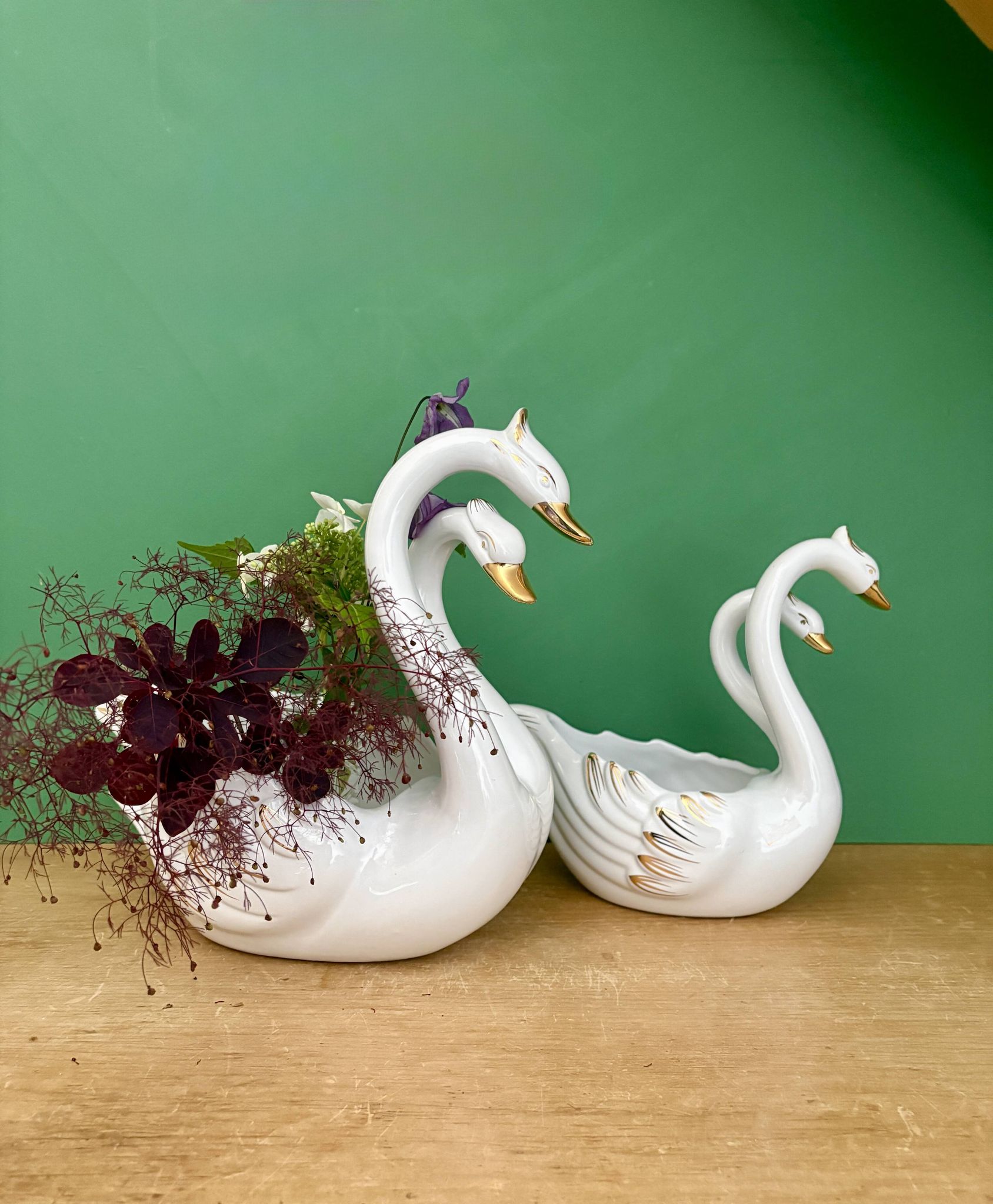 Pair of vintage cache pots - Ceramic swans