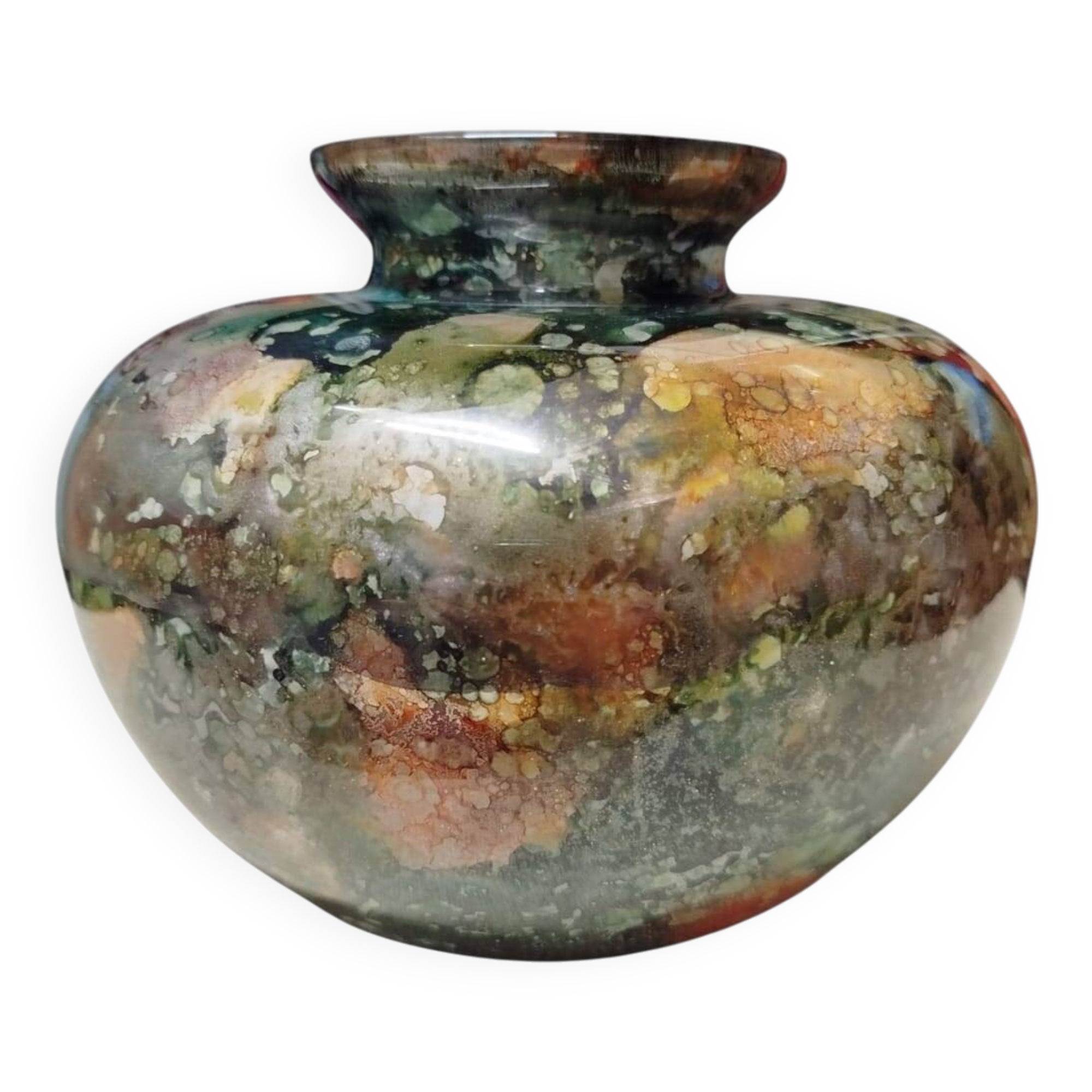 Lacquered glass vase