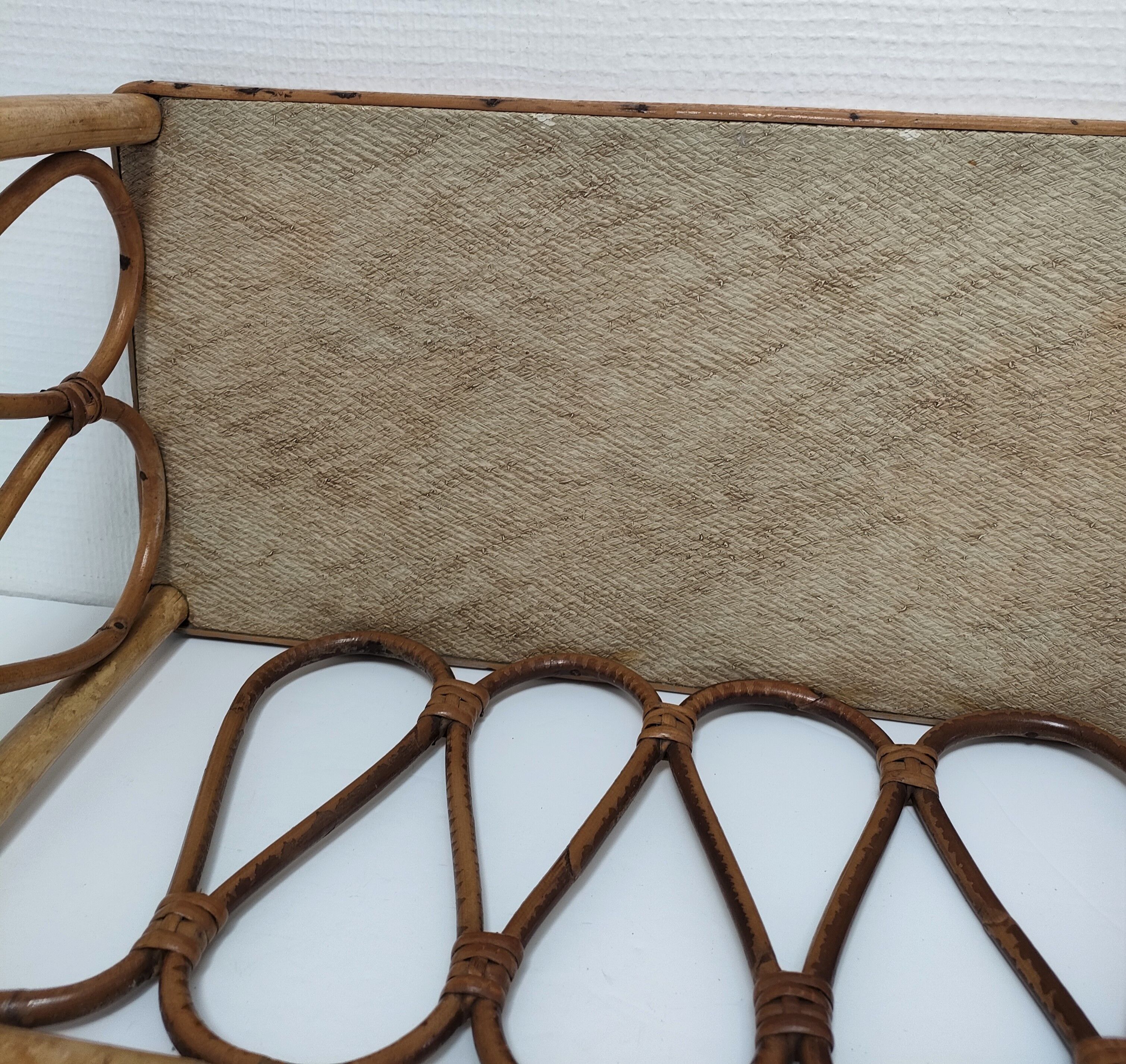 Shelf in curved bamboo and vintage rattan