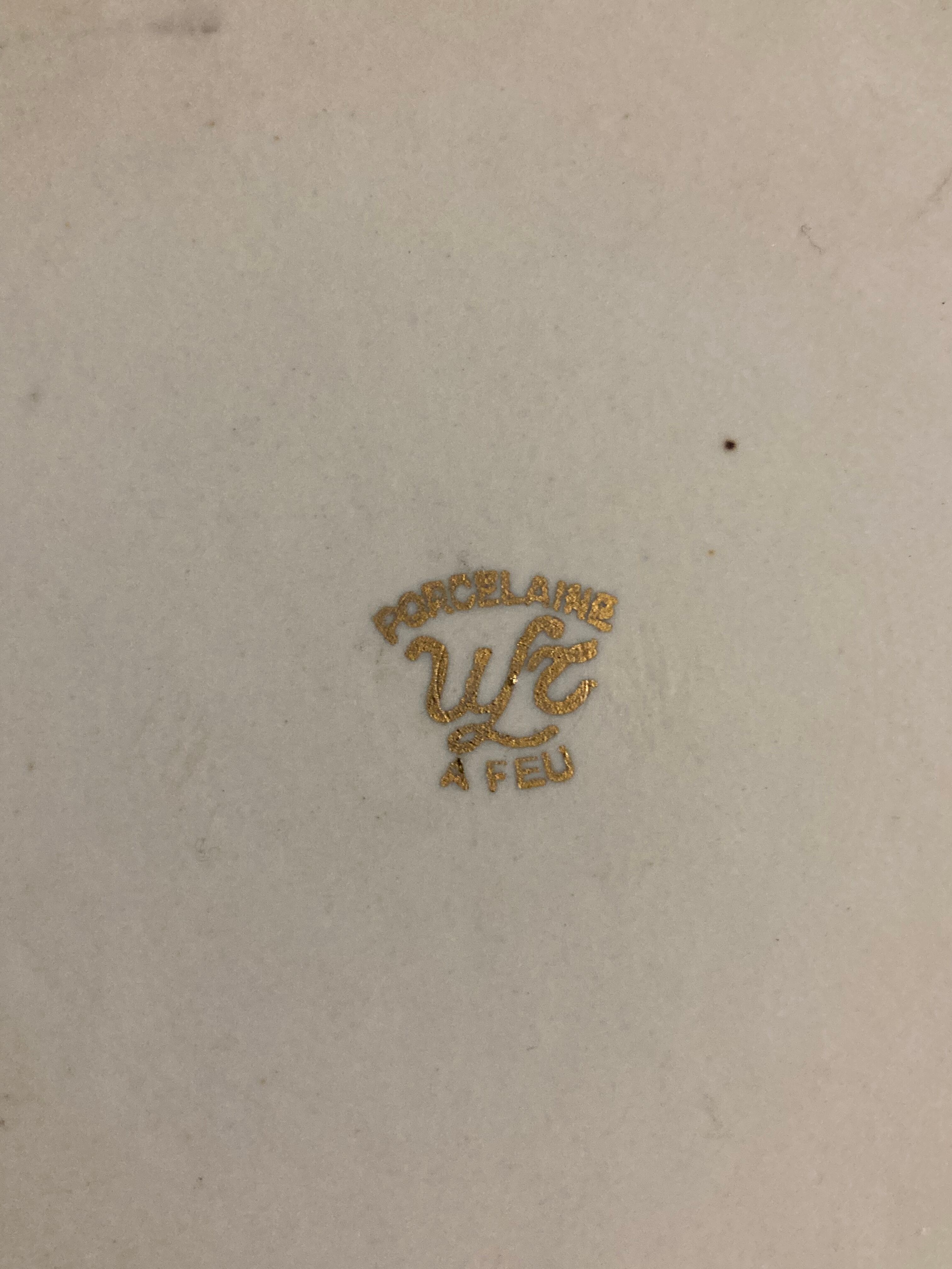 Plat creux porcelaine à feu décor légumes liseré doré - années 60