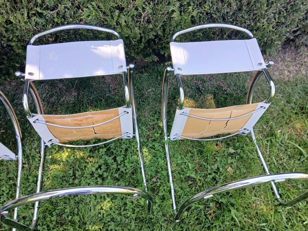 Set of 4 armchairs attributed to Mart Stam.