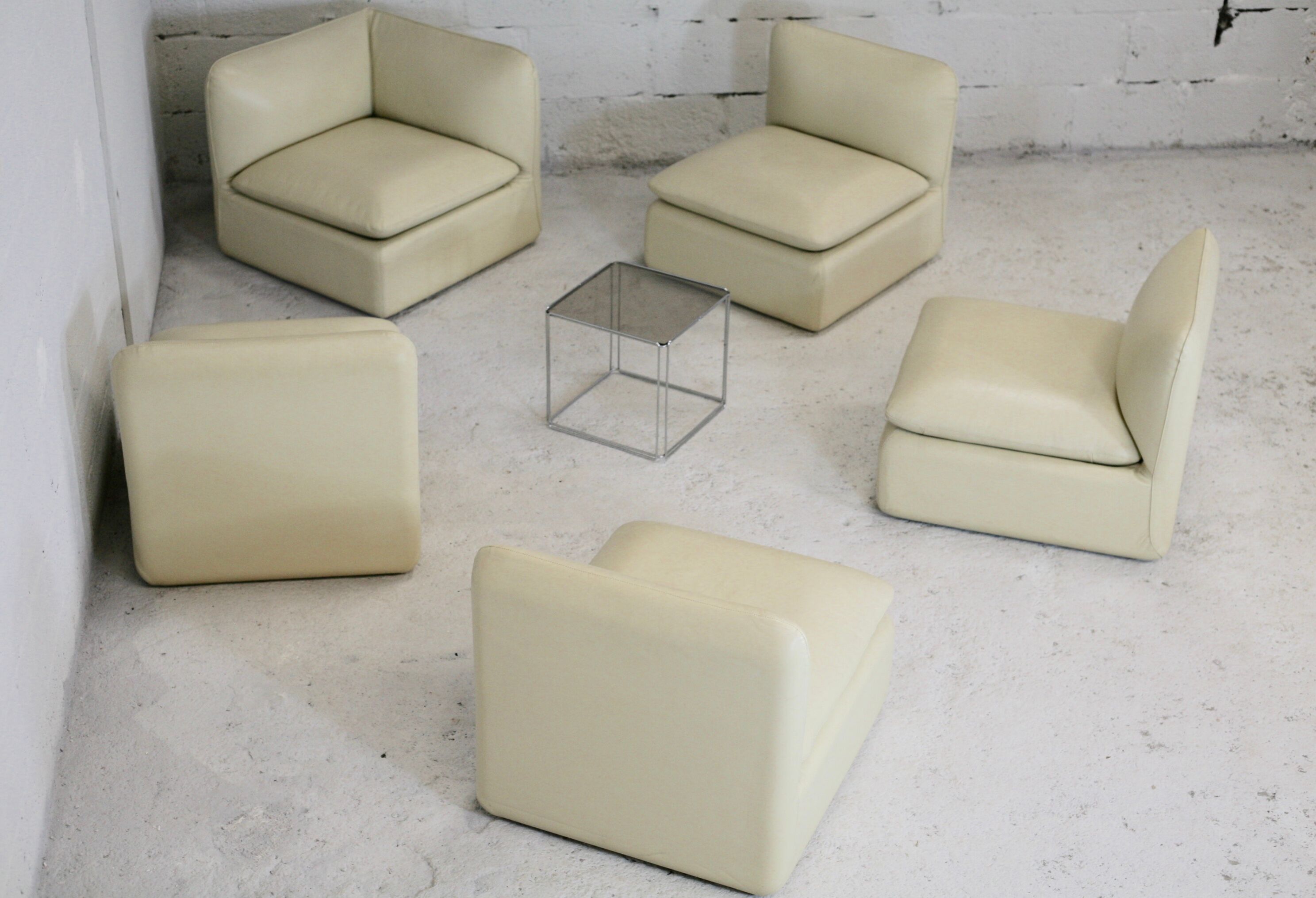 Set of 5 leather armchairs, France 80
