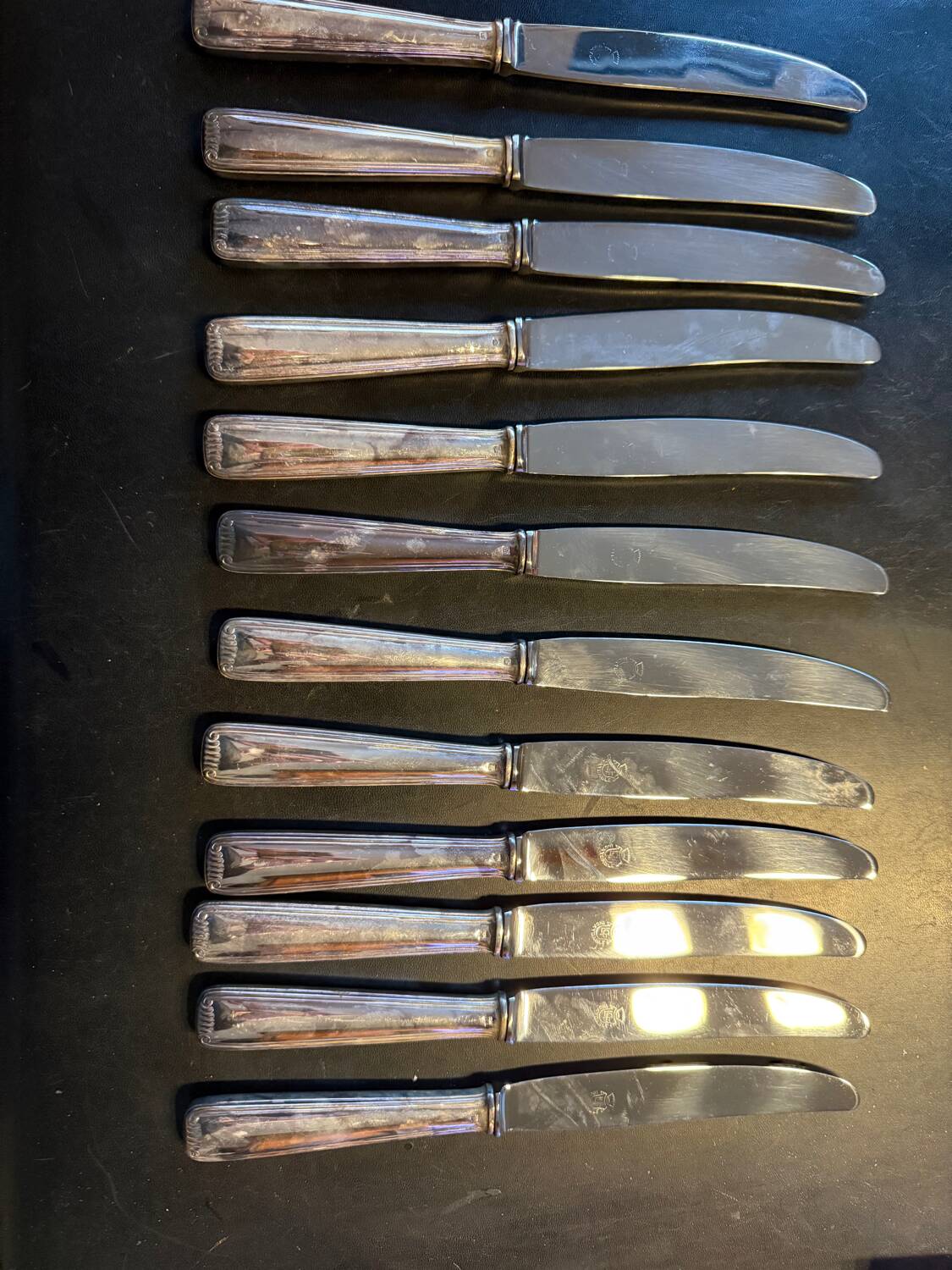 Box of 12 silver-plated knives