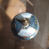 Japanese vase or urn