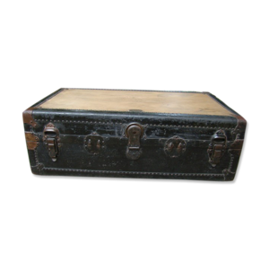 malle de voyage ancienne