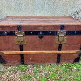 Flat trunk