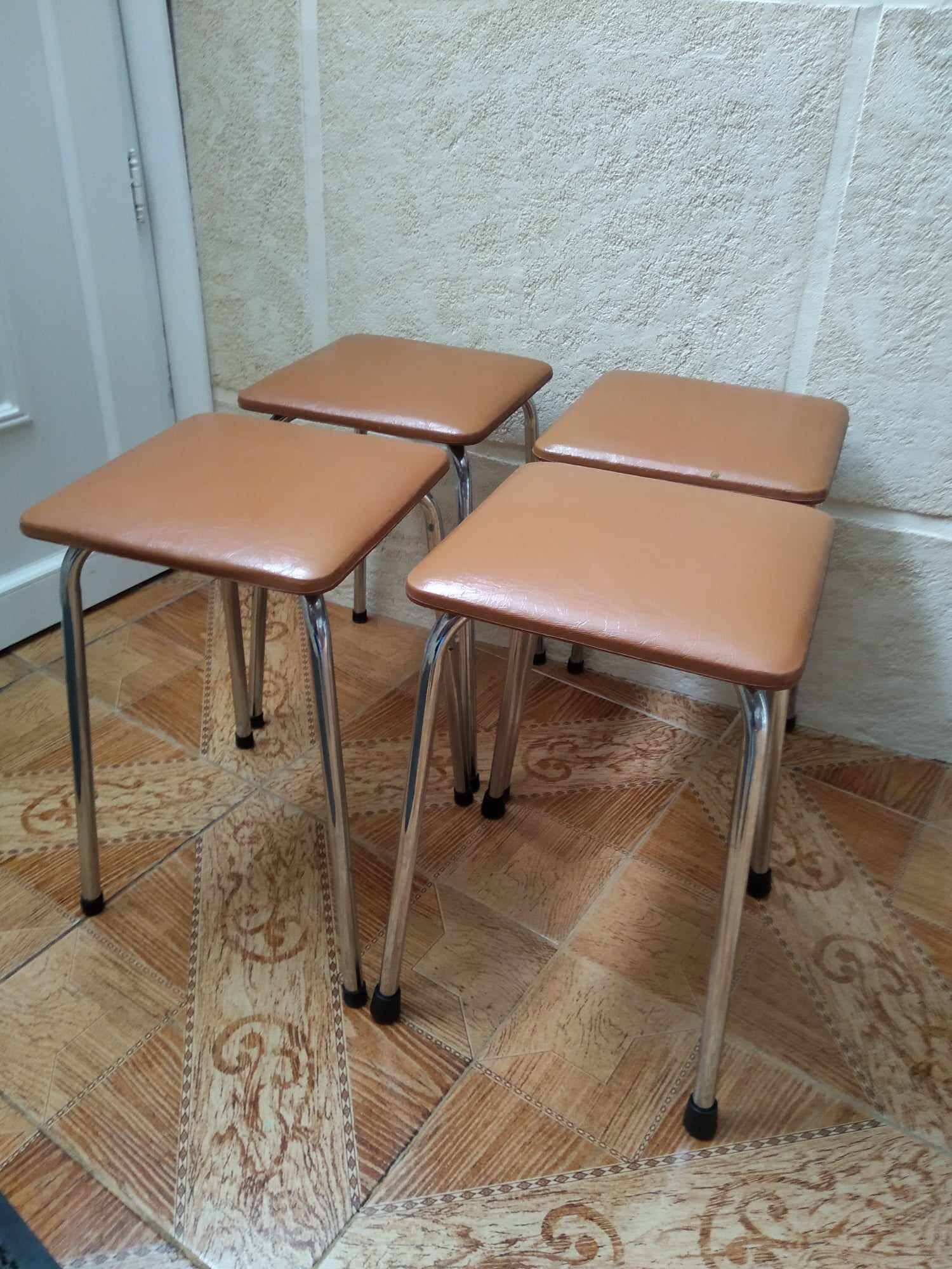 Lot de 4 tabourets vintage années 70
