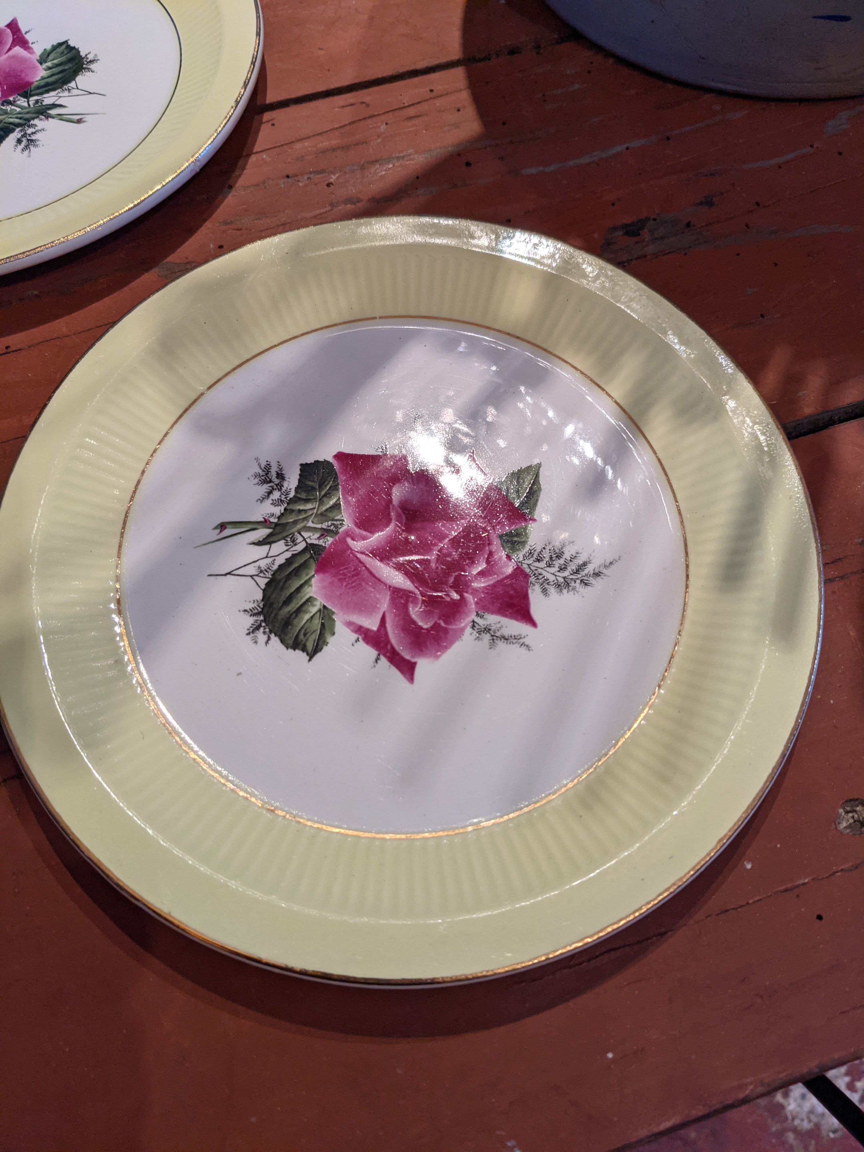 6 dessert plates