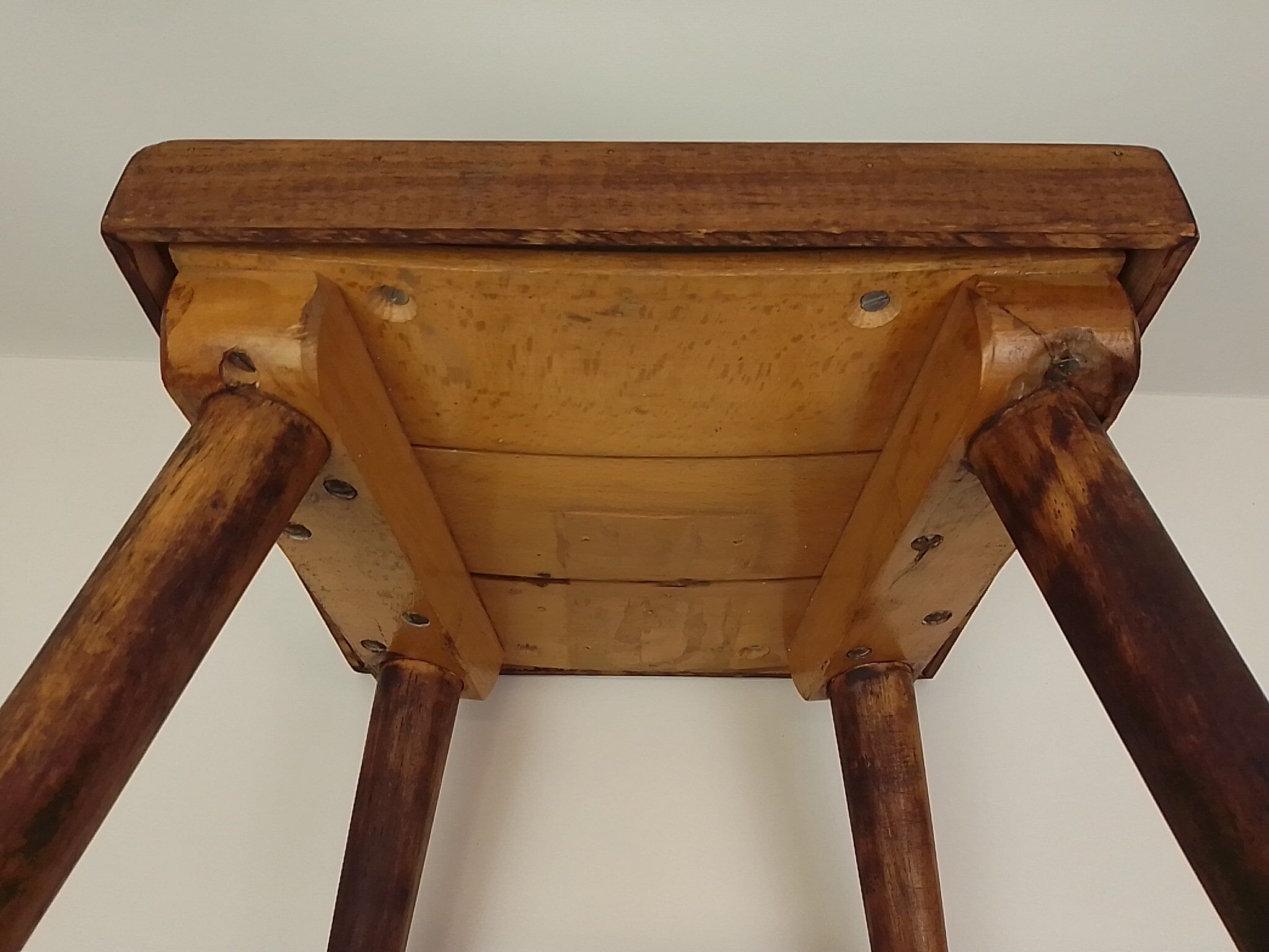 Wooden stool top formica 33 cm