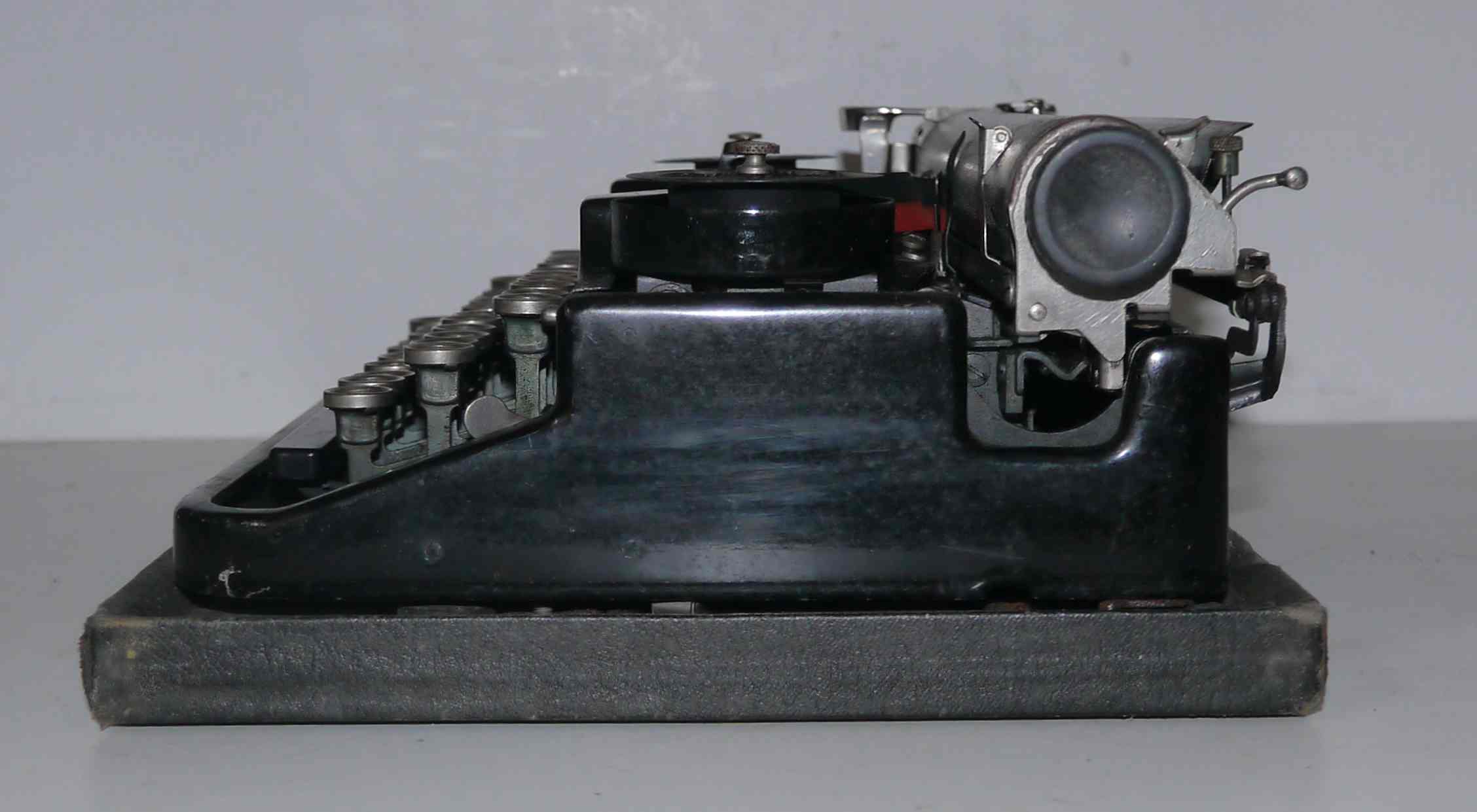 Underwood handheld typewriter
