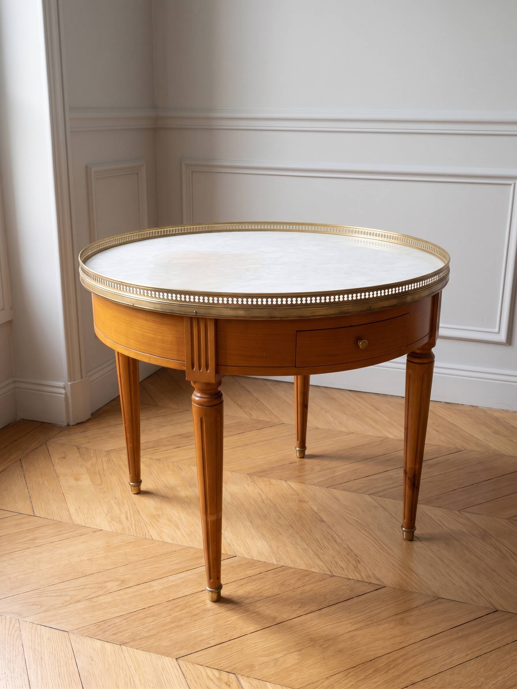 Bouillotte table in Louis XVI style