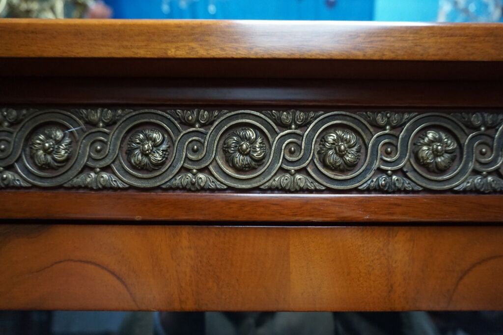 Ehalt glass silverware