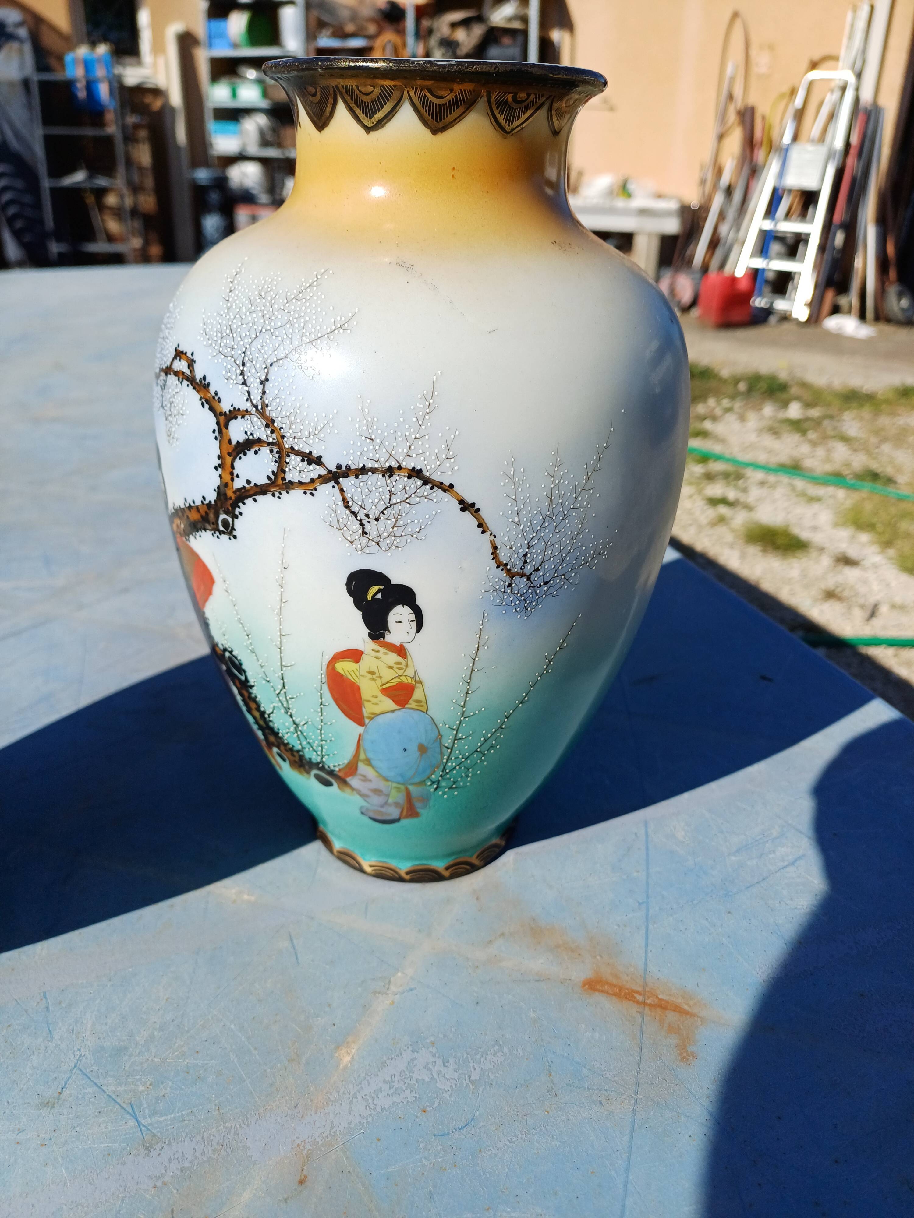 Paire de vases japonisants