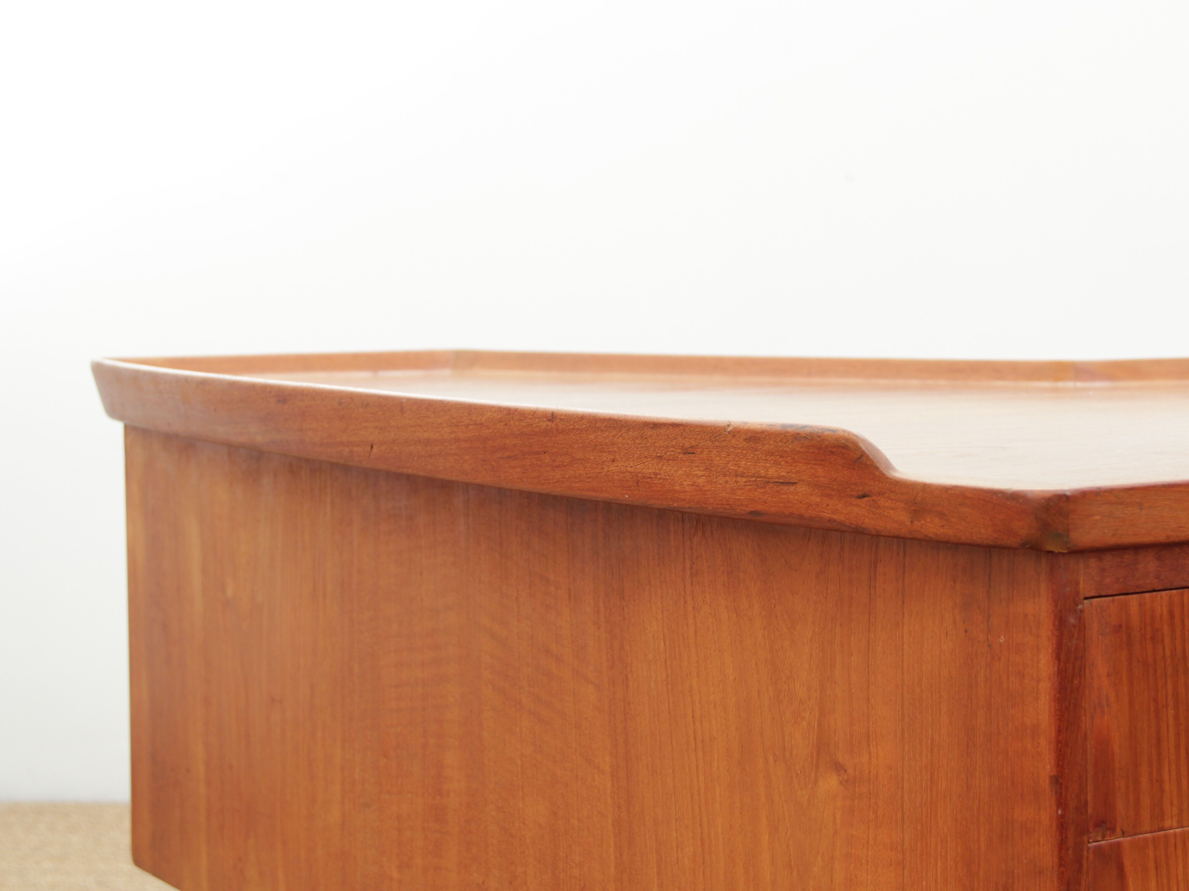 Bureau scandinave boomerang en teck d'Arne Hovmand Olsen