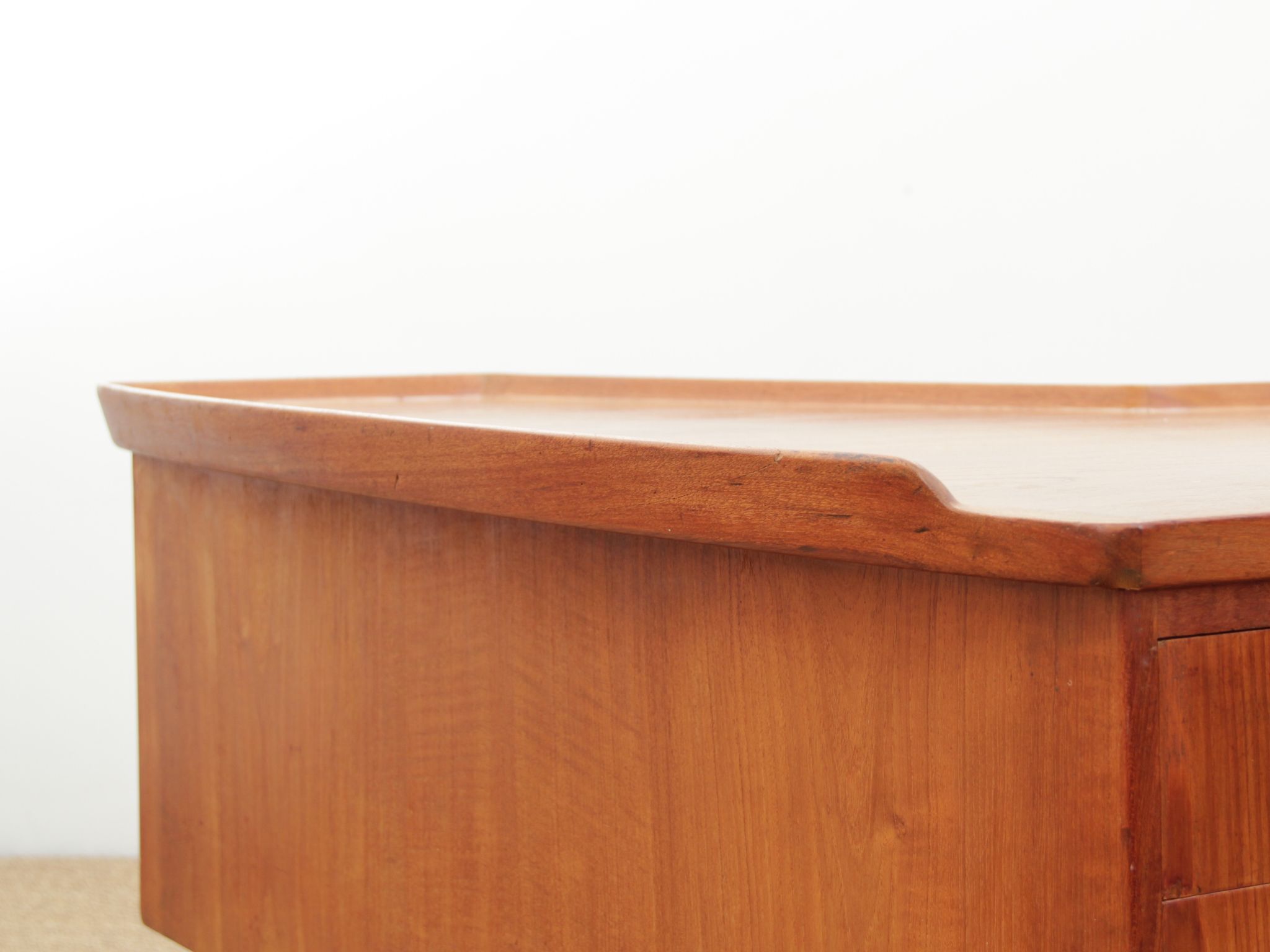 Bureau scandinave boomerang en teck d'Arne Hovmand Olsen