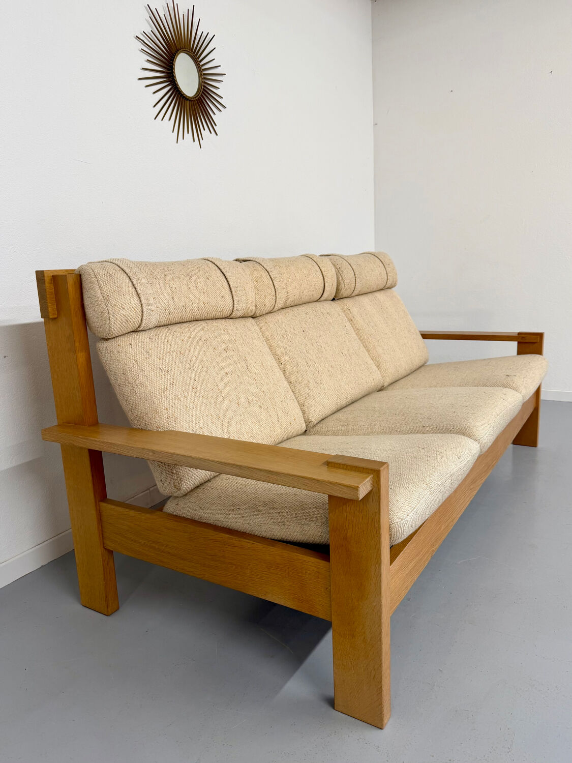 Three-seater canapé in solid oak with Scandinavian design fabric from the 1970s.