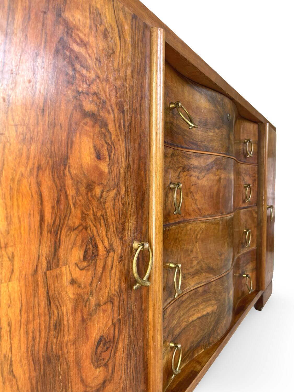 Italian Art deco walnut sideboard