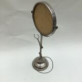 Barber's mirror on foot