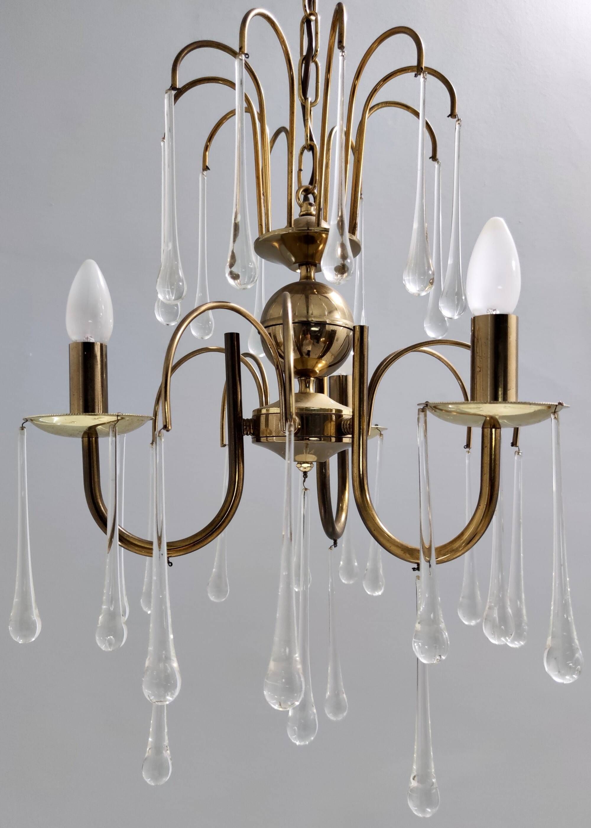 Postmodern Murano Glass Teardrop Chandelier in the Style of Venini, Italy