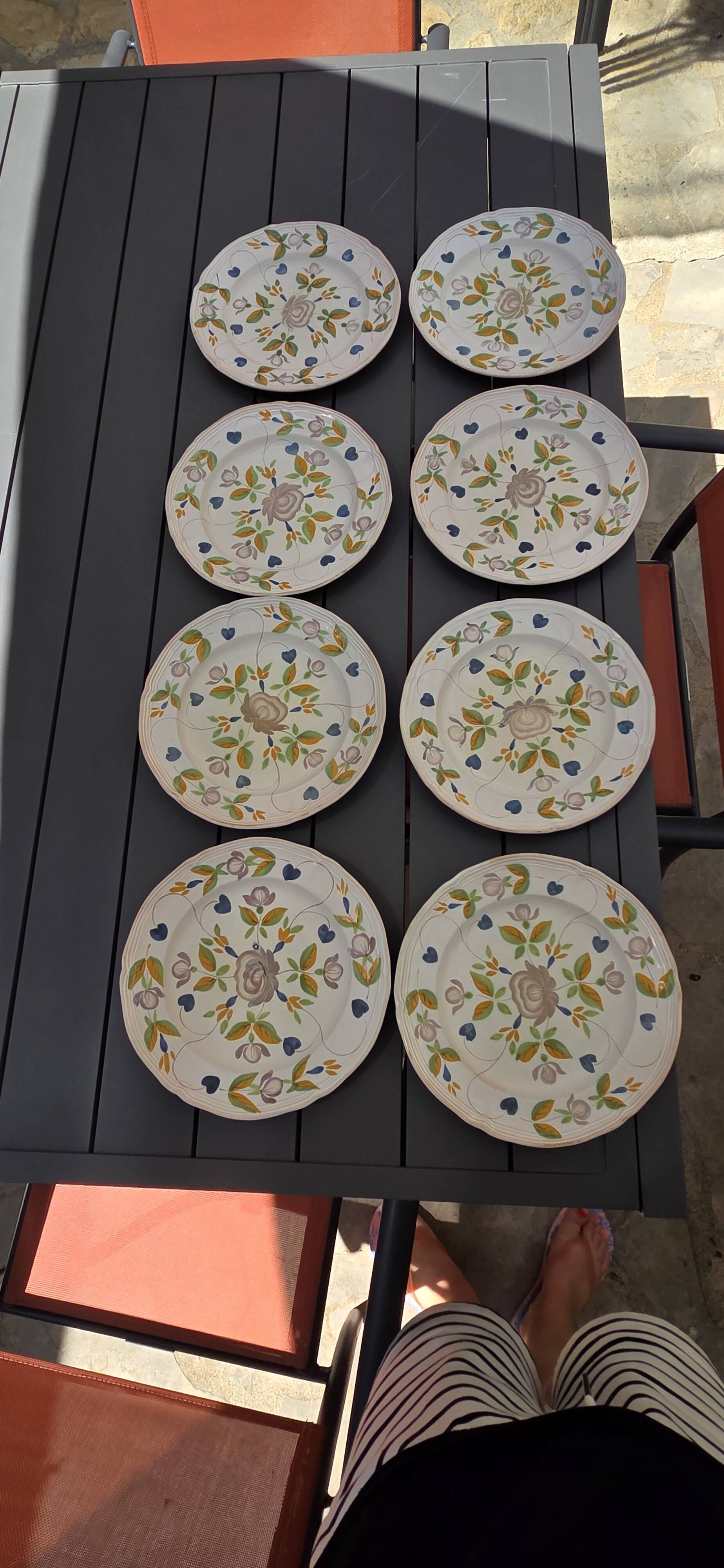 Porcelain plates from PORNIC