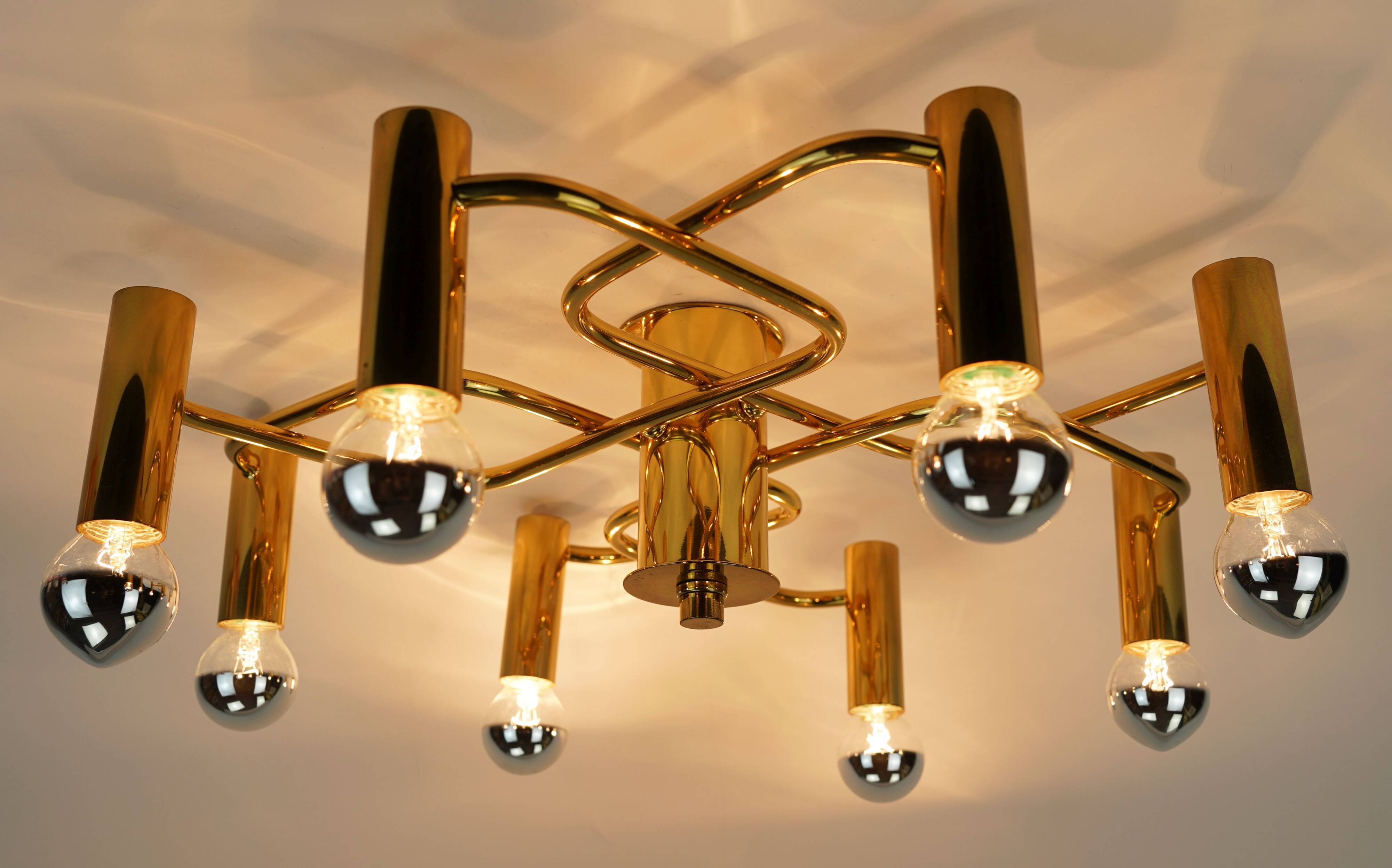 large 1970s sputnik brass CEILING LAMP 8-light ceiling fixture