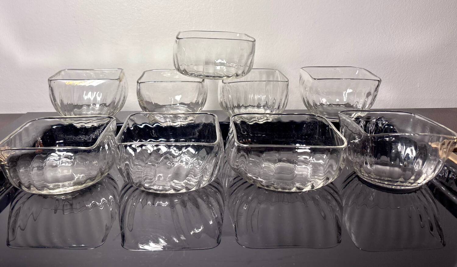 Daum cups 9p. Venetian Ribs