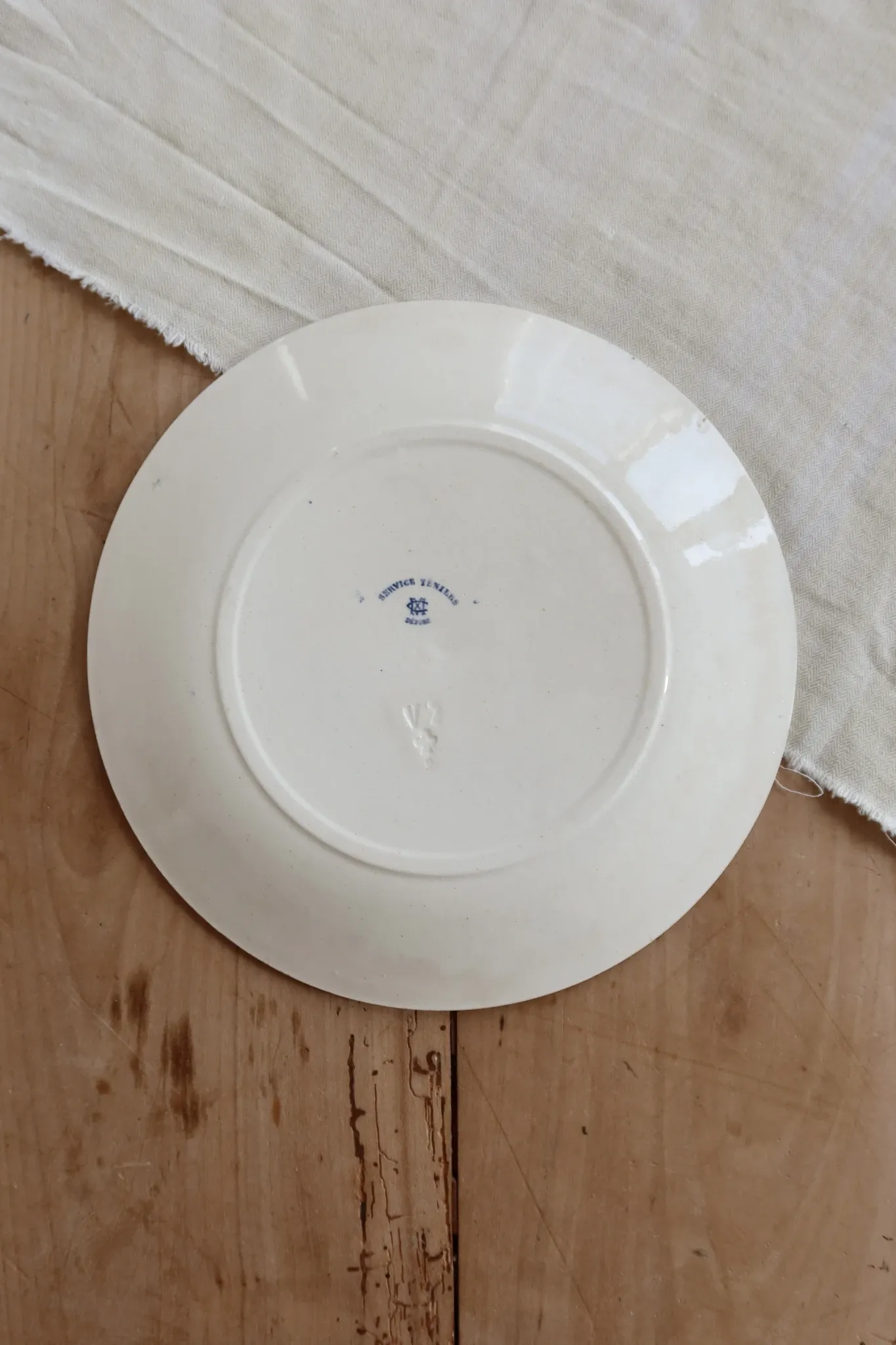 Antique flat plate Creil and Montereau Téniers service - Ironstone