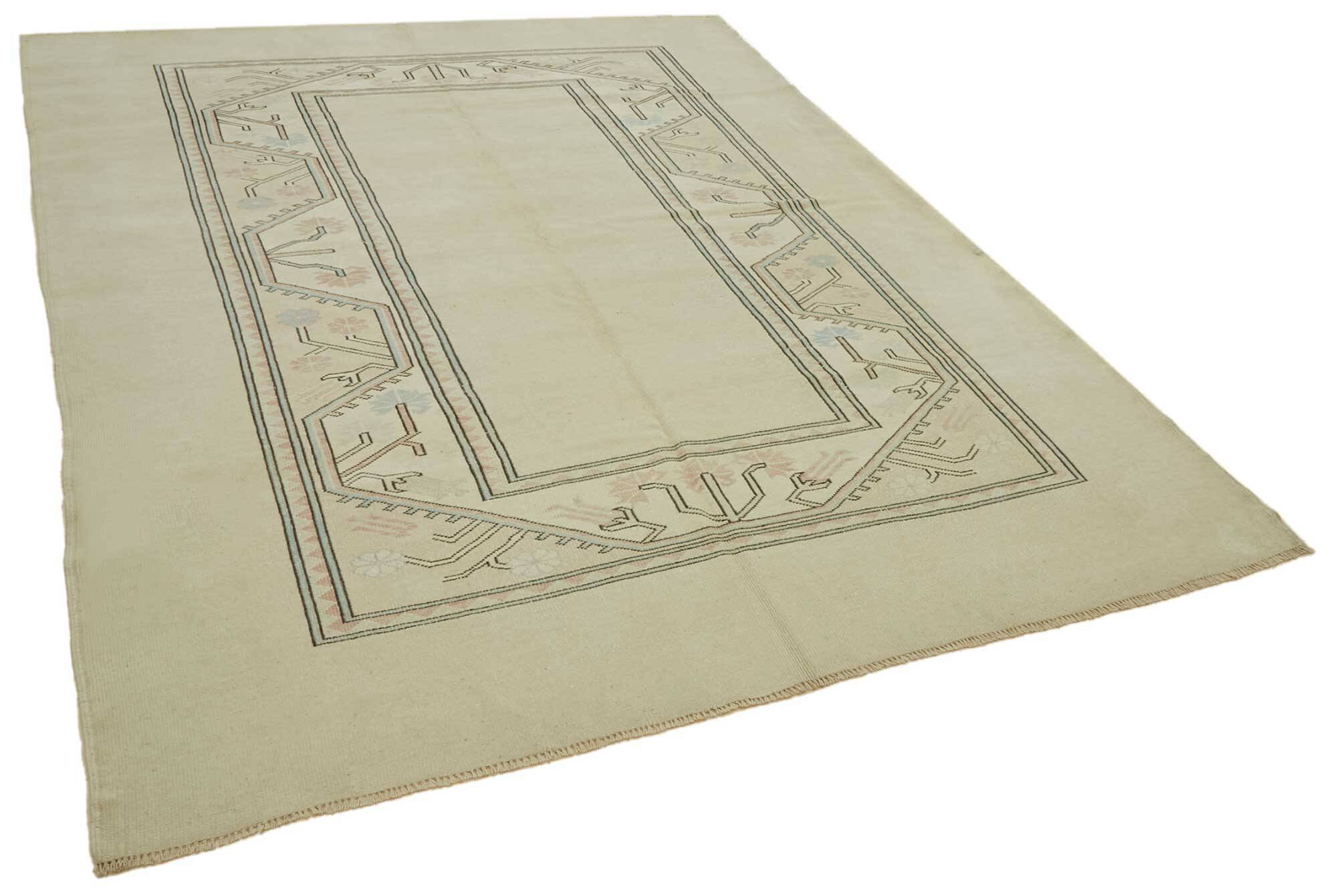 Turkish Vintage Anatolian Rug 214 cm x 275 cm
