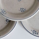 4 plates with earthenware desserts from St Amand