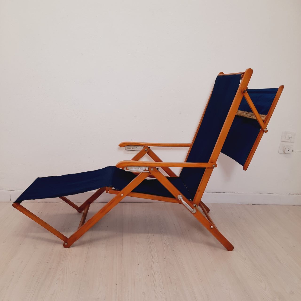 Vintage rehabilitable beach bed, Fratelli Reguitti production