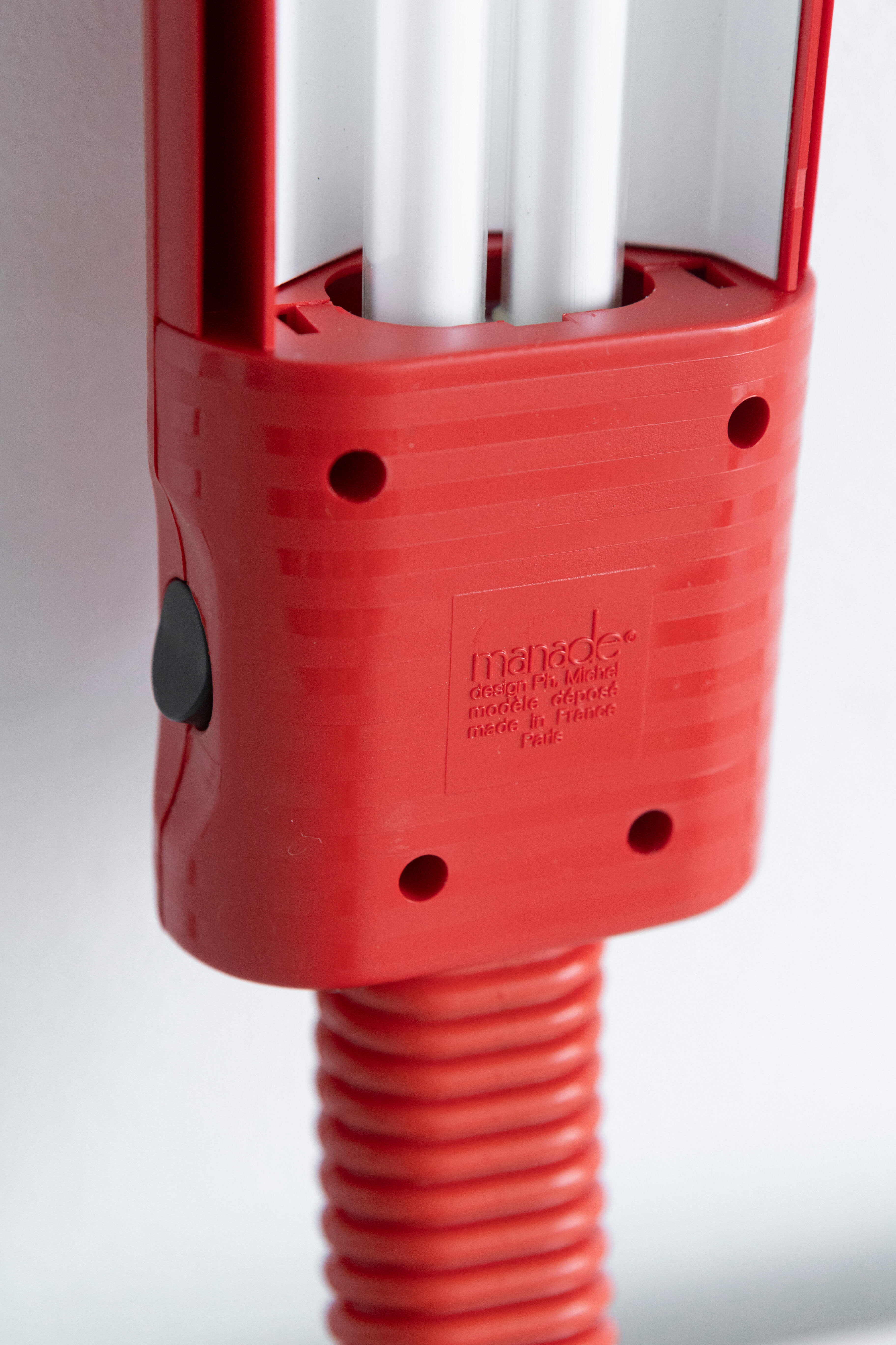 Lamp Scoop de Manade new box origin, red, on vice, 80s