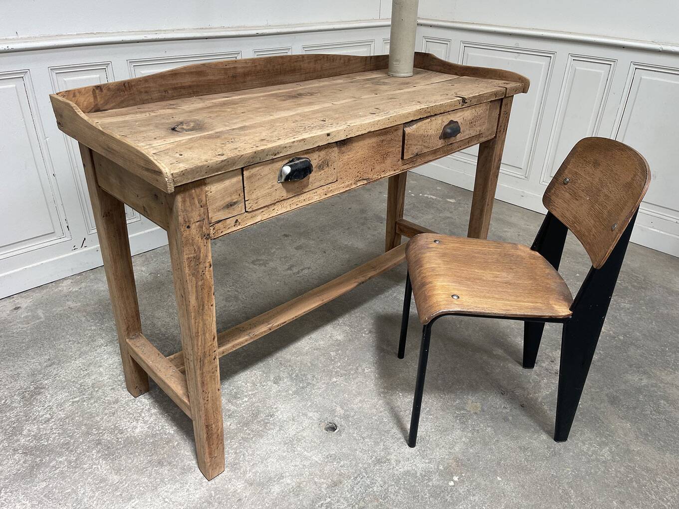 1930s jeweler's workbench usable as an office