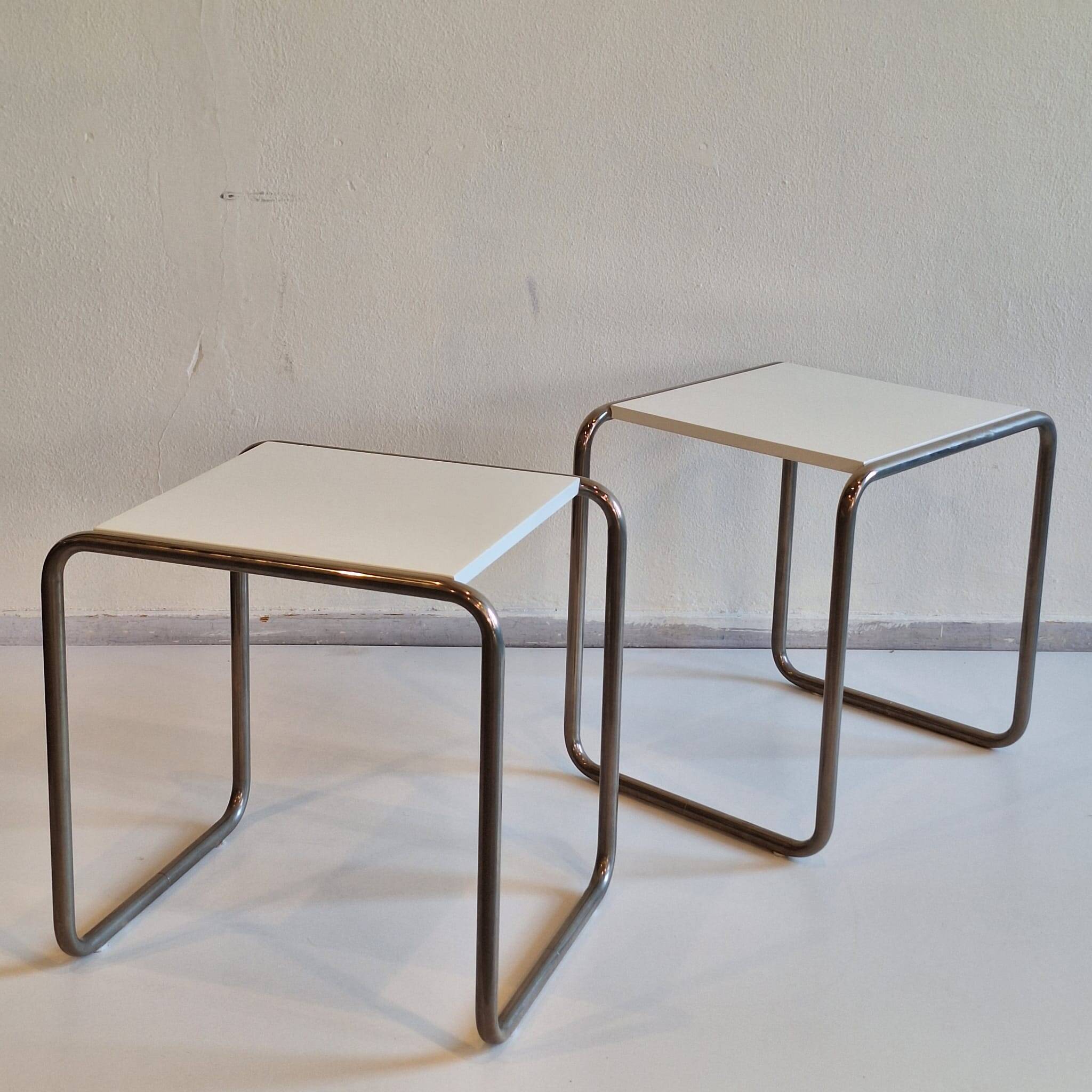 Ensemble de 2 tables d'appoint B9 Marcel Breuer pour Tecta