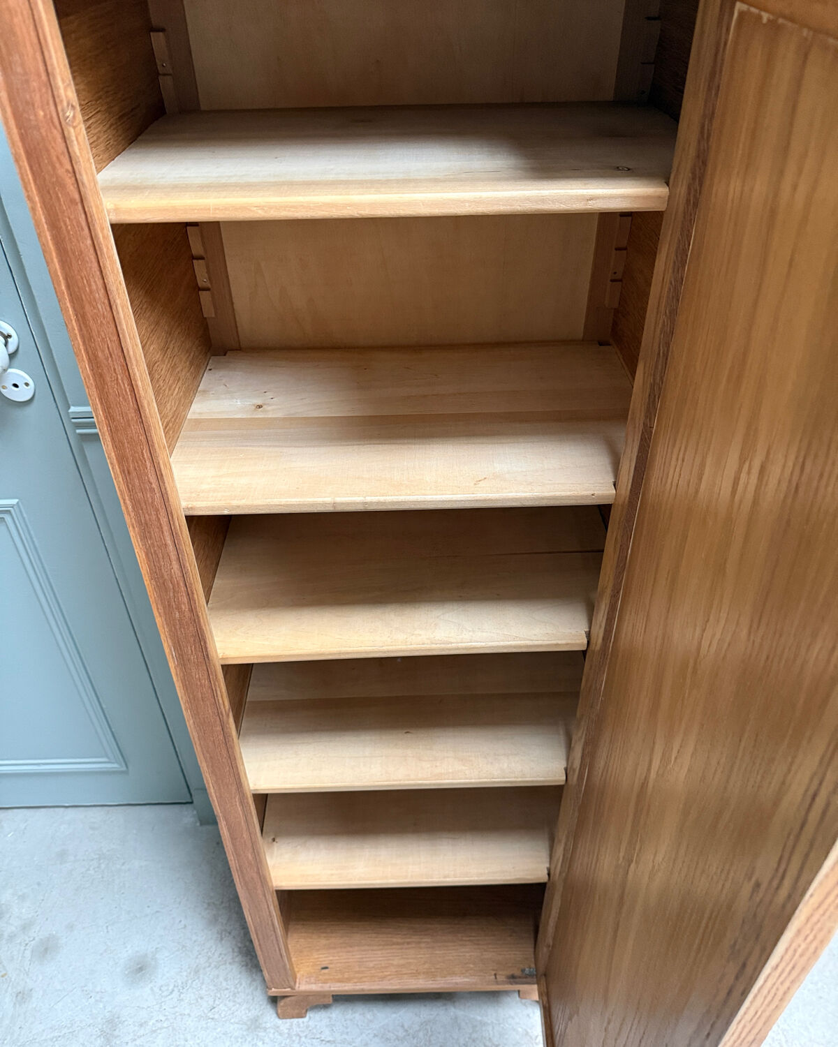 1950s bonnetière (renovated)