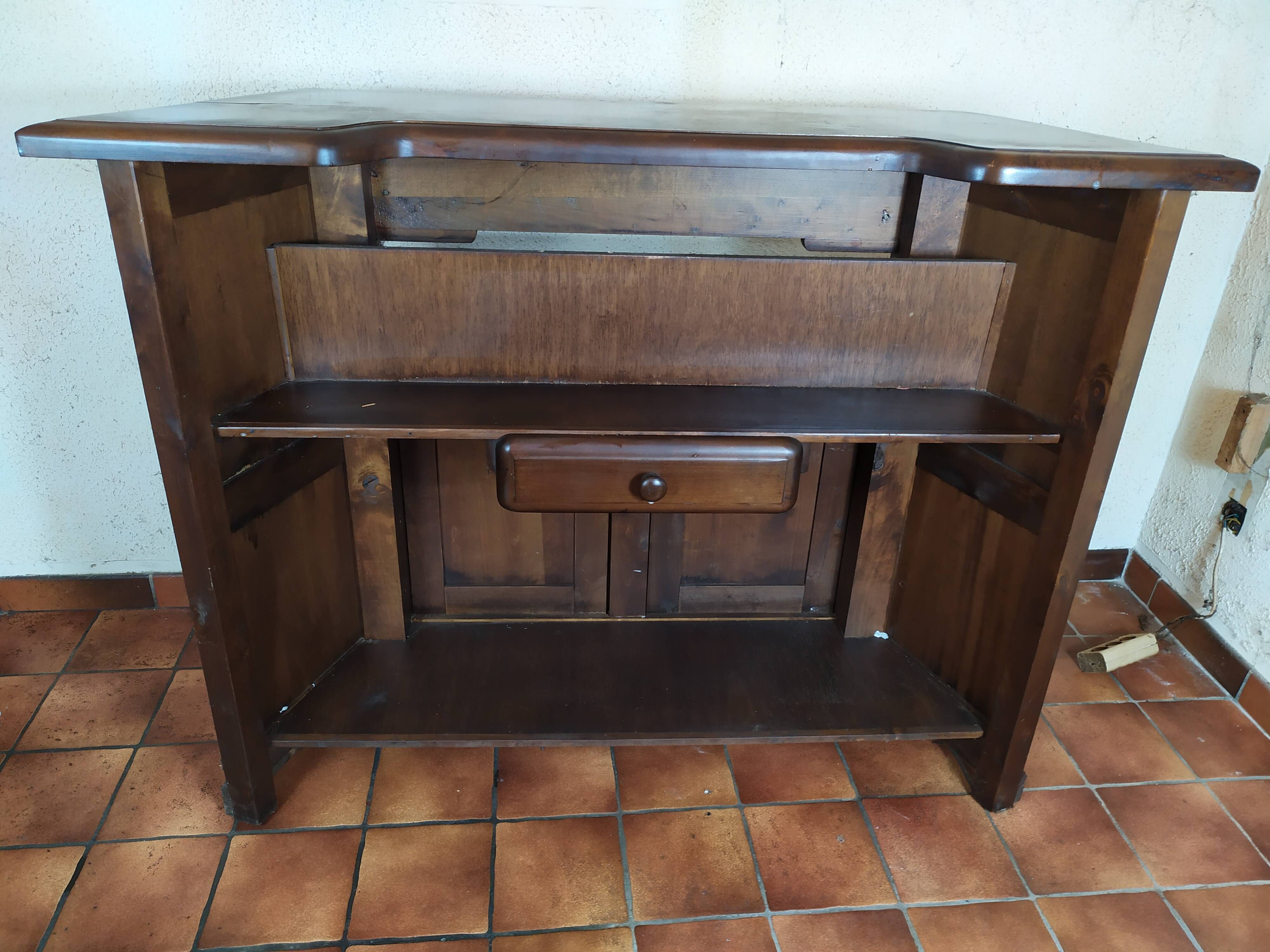 Wooden bar + 3 wooden stool and black skaï of the brand macorest