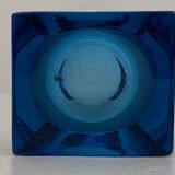 4 blue crystal glasses with rectangular base