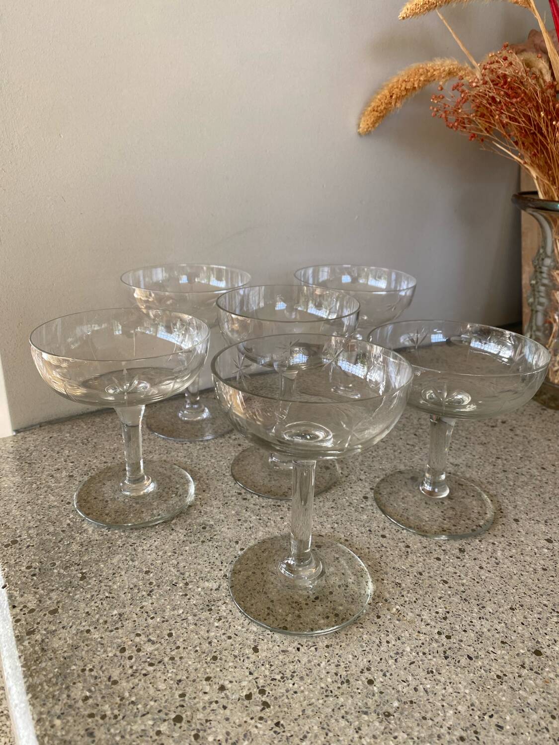Assortment of 6 champagne glasses